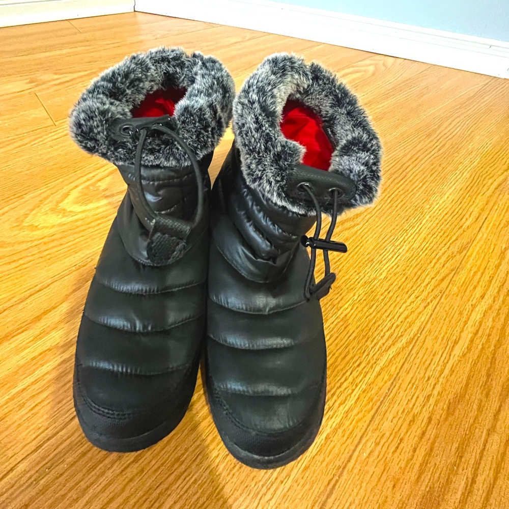 North Face Thermoball Slip on Boots with Fur 7 US Black